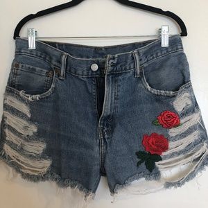 Distressed Rose high-waist Levi’s jean shorts